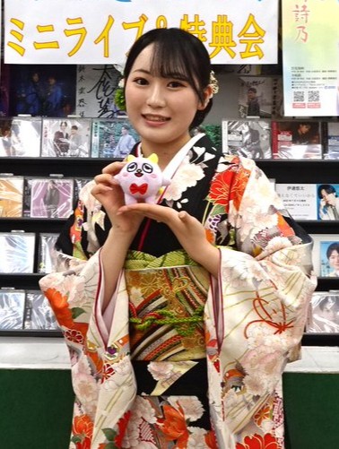 藤崎詩乃の画像3